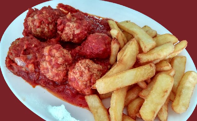 Albóndigas con salsa de tomate